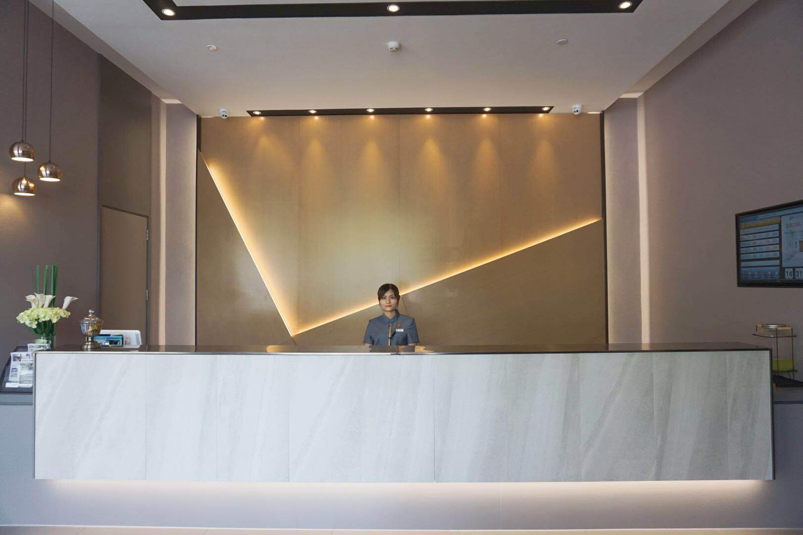 Homeinn Selected Hotel (Nantong Renmin Middle Road Dongjing International) 3*