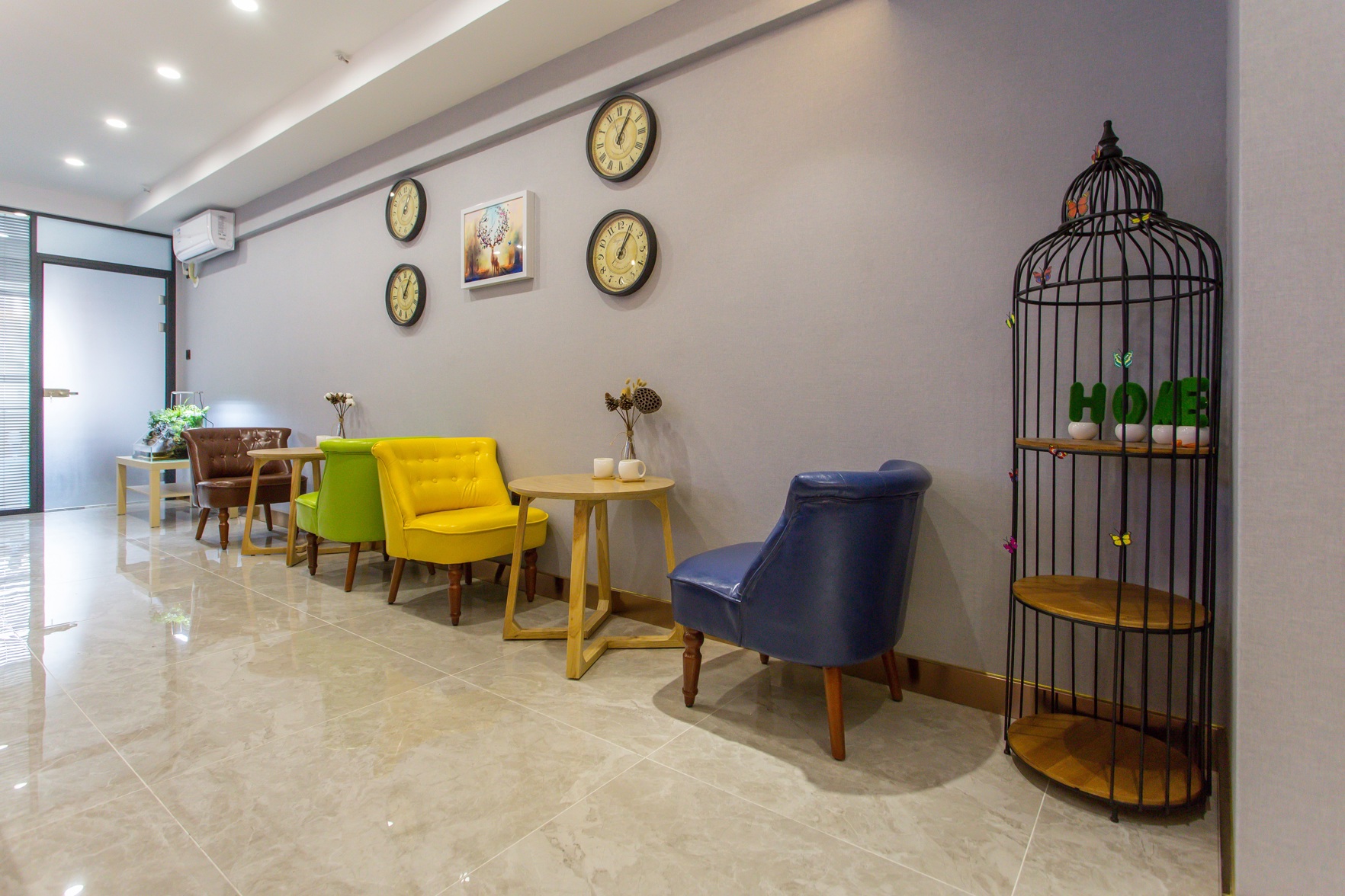 Aljin Hotel (Harbin West Railway Station Wanda Plaza Branch) 0*
