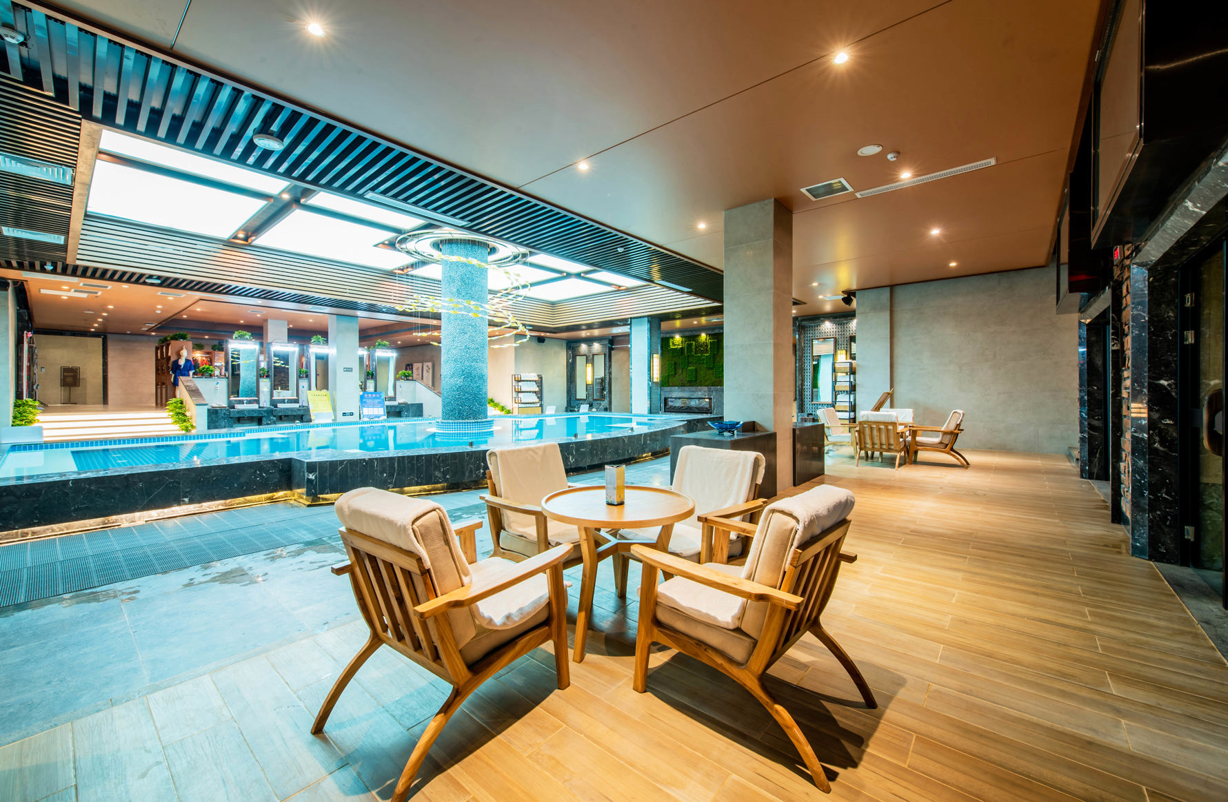 Jichun Hotspring Resort & Spa 3*
