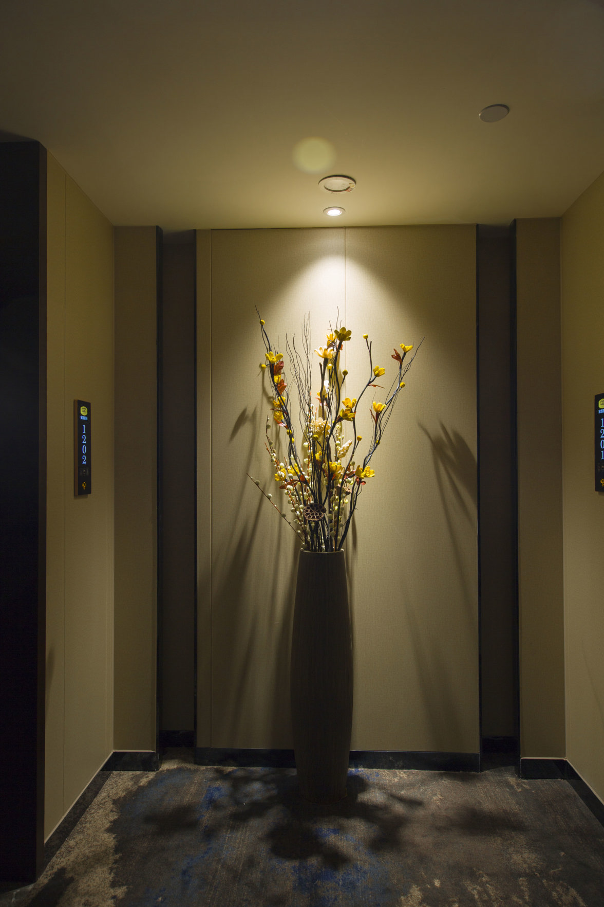 BaiLiQuanZhiJiuDian Hotel (Heshan Plaza) 3*