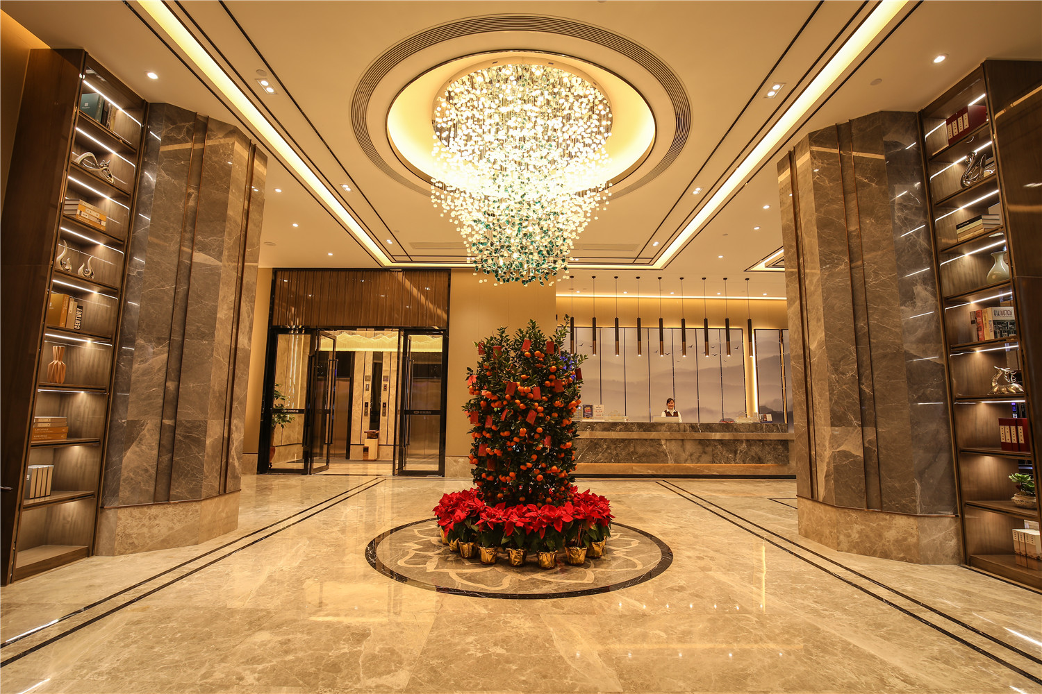 BaiLiQuanZhiJiuDian Hotel (Heshan Plaza) 3*