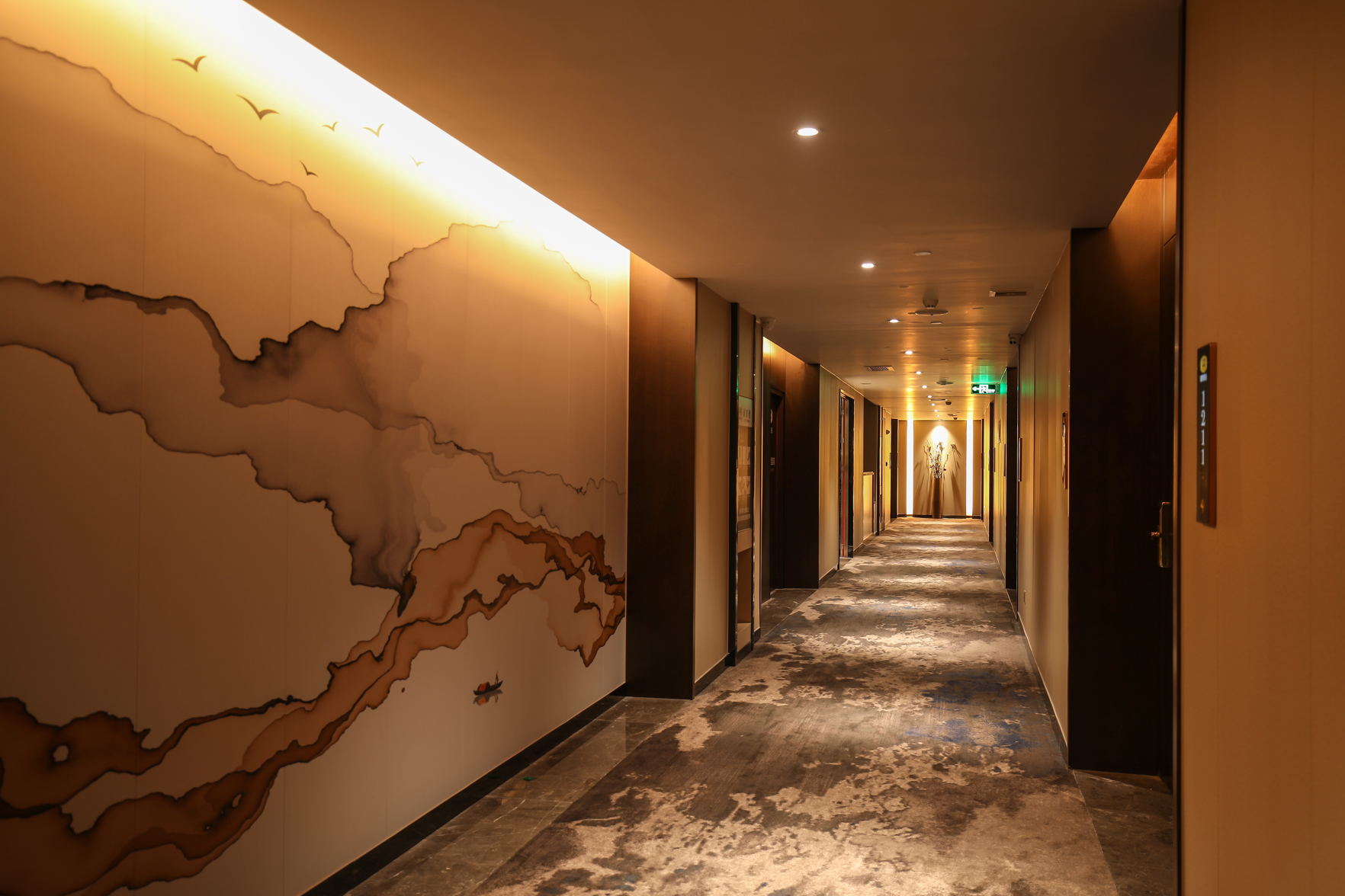 BaiLiQuanZhiJiuDian Hotel (Heshan Plaza) 3*