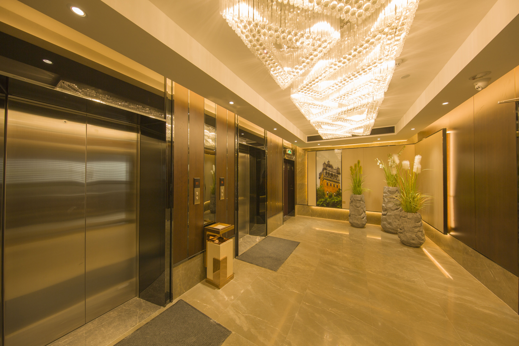 BaiLiQuanZhiJiuDian Hotel (Heshan Plaza) 3*