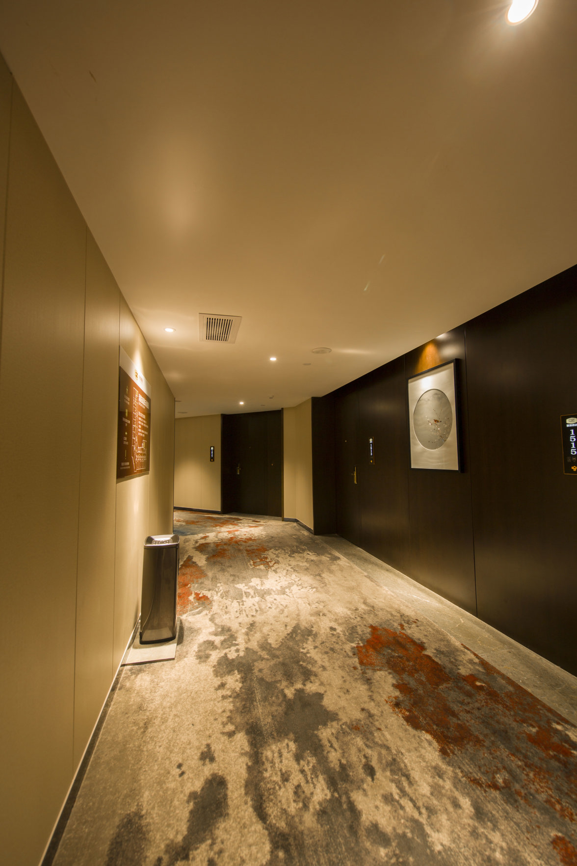 BaiLiQuanZhiJiuDian Hotel (Heshan Plaza) 3*