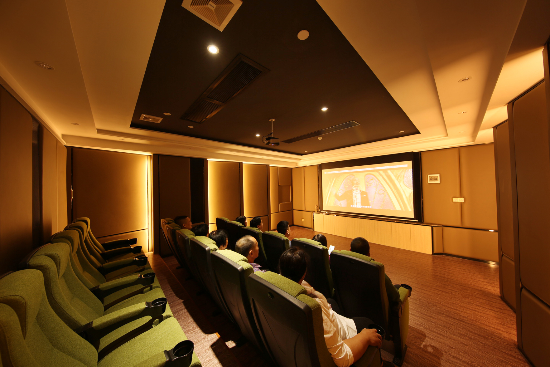 BaiLiQuanZhiJiuDian Hotel (Heshan Plaza) 3*