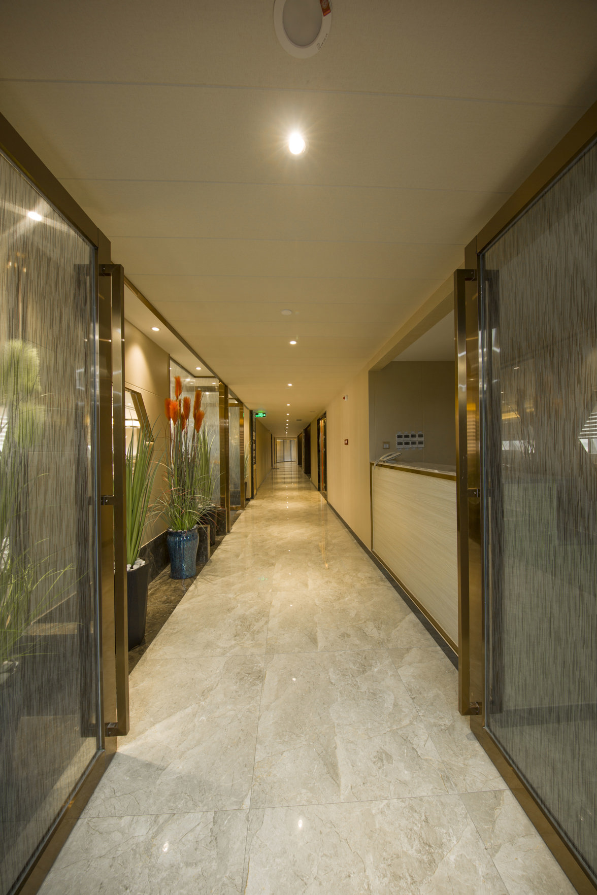 BaiLiQuanZhiJiuDian Hotel (Heshan Plaza) 3*
