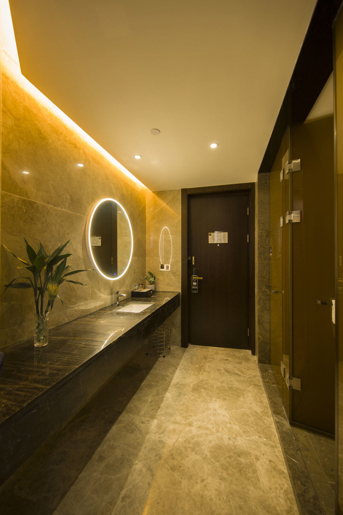 BaiLiQuanZhiJiuDian Hotel (Heshan Plaza) 3*