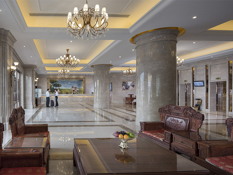 New World International Hotel 3*
