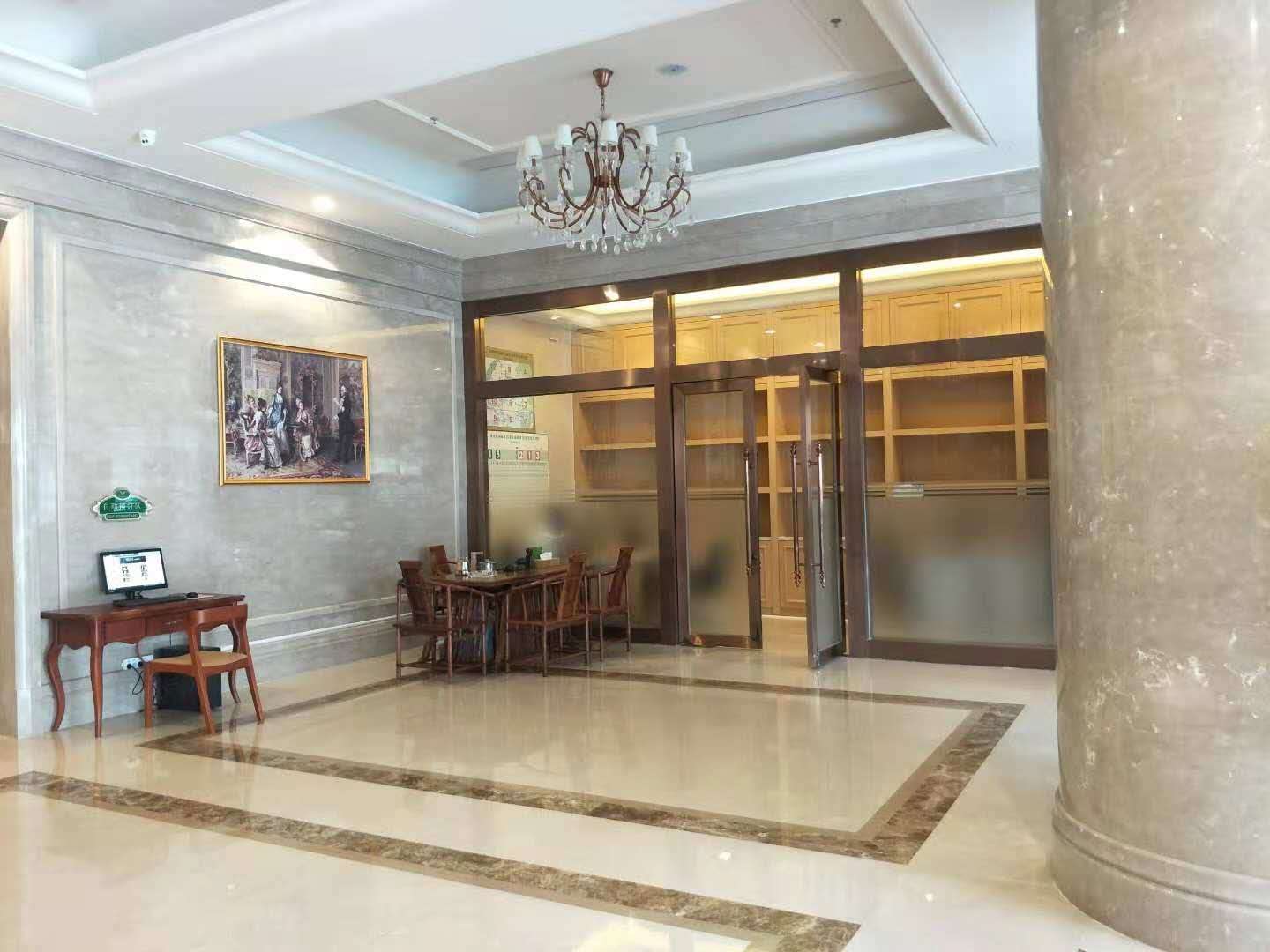 New World International Hotel 3*