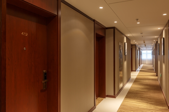 Rongxing Ruimei Boutique Hotel (Shenyang Seventh Street Metro Station) 3*