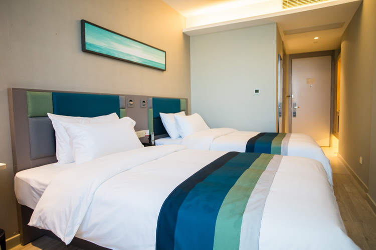 Homeinn Selected Hotel (Ningbo East New City International Convention Center) 3*
