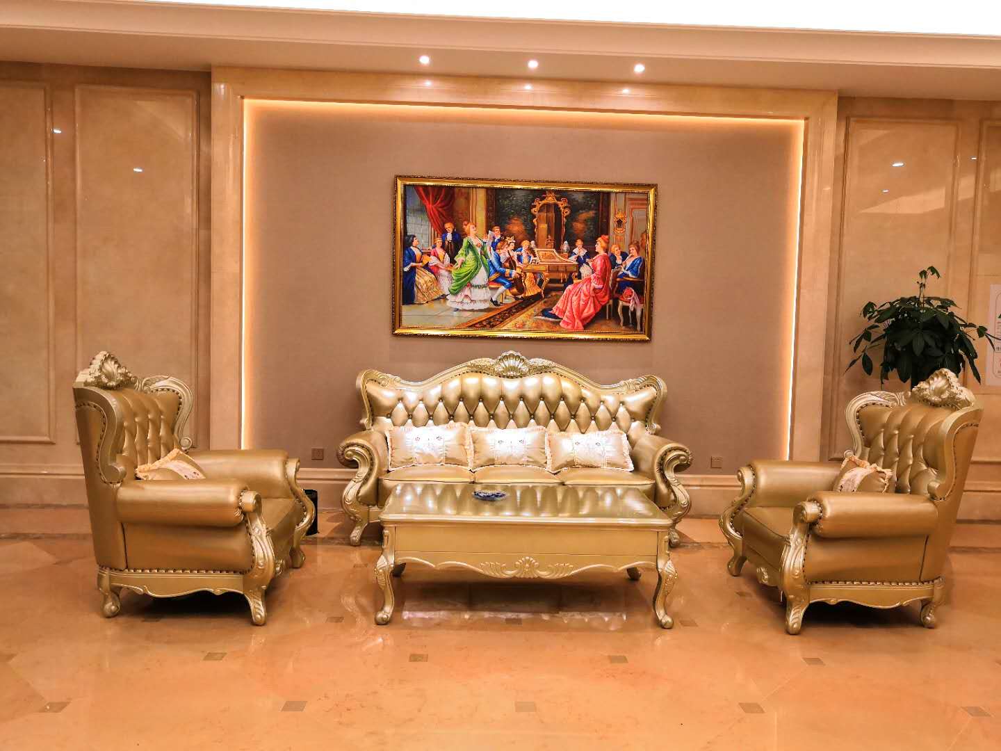 Vienna Hotel (Guangyi Store, Xiangsihu University Town, Nanning) 3*