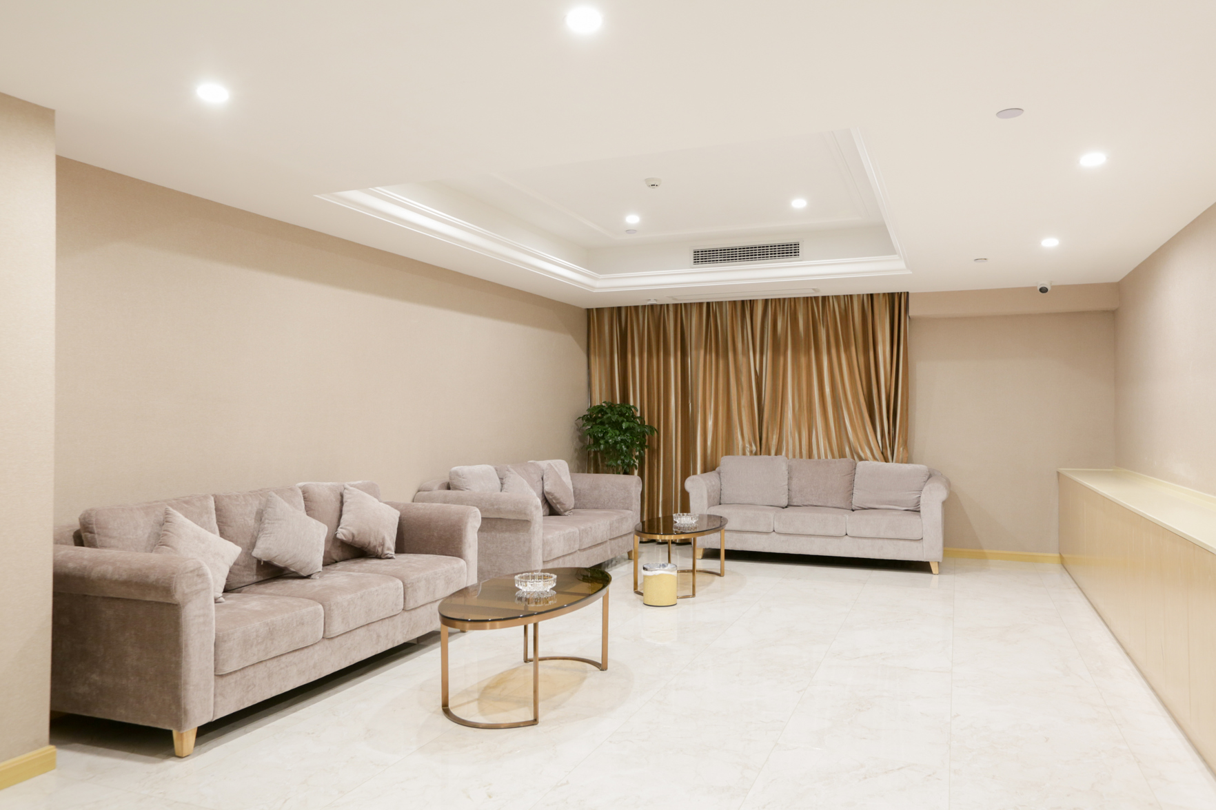 Vienna Hotel (Guangyi Store, Xiangsihu University Town, Nanning) 3*