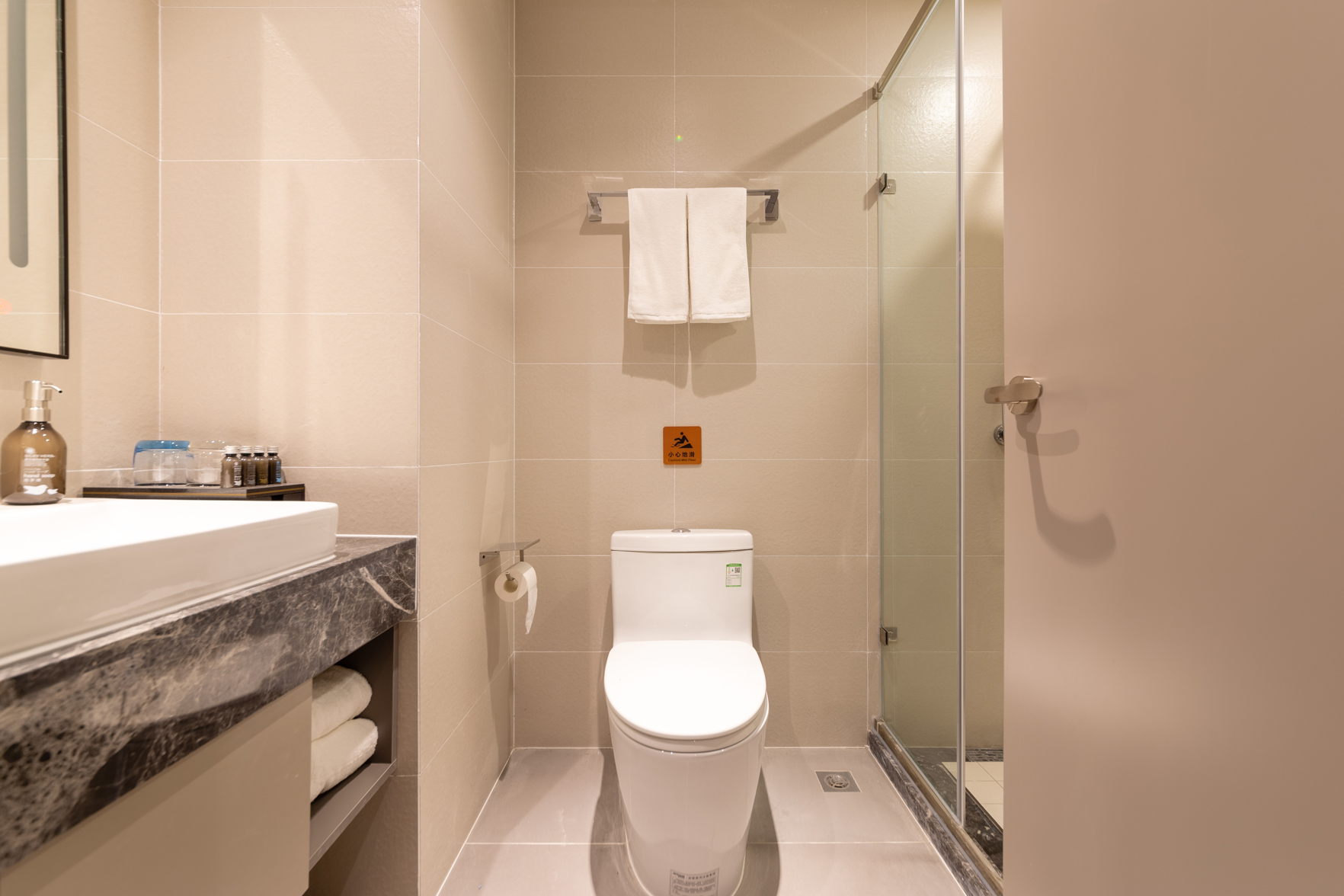 Homeinn Selected Hotel (Shenyang Hunnan 21st Century Building Subway Station) 3*