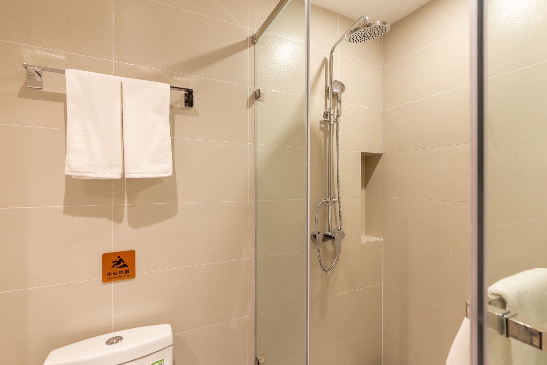 Homeinn Selected Hotel (Shenyang Hunnan 21st Century Building Subway Station) 3*