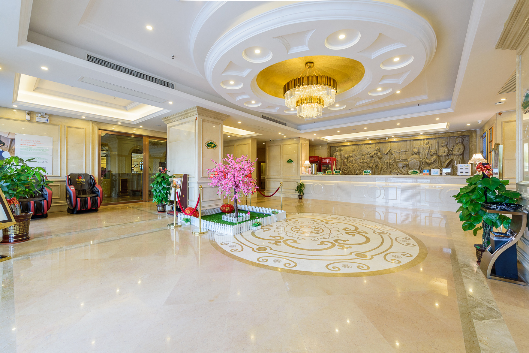 Vienna International Hotel (Beihai Hepu Hesi Shougang Branch) 3*