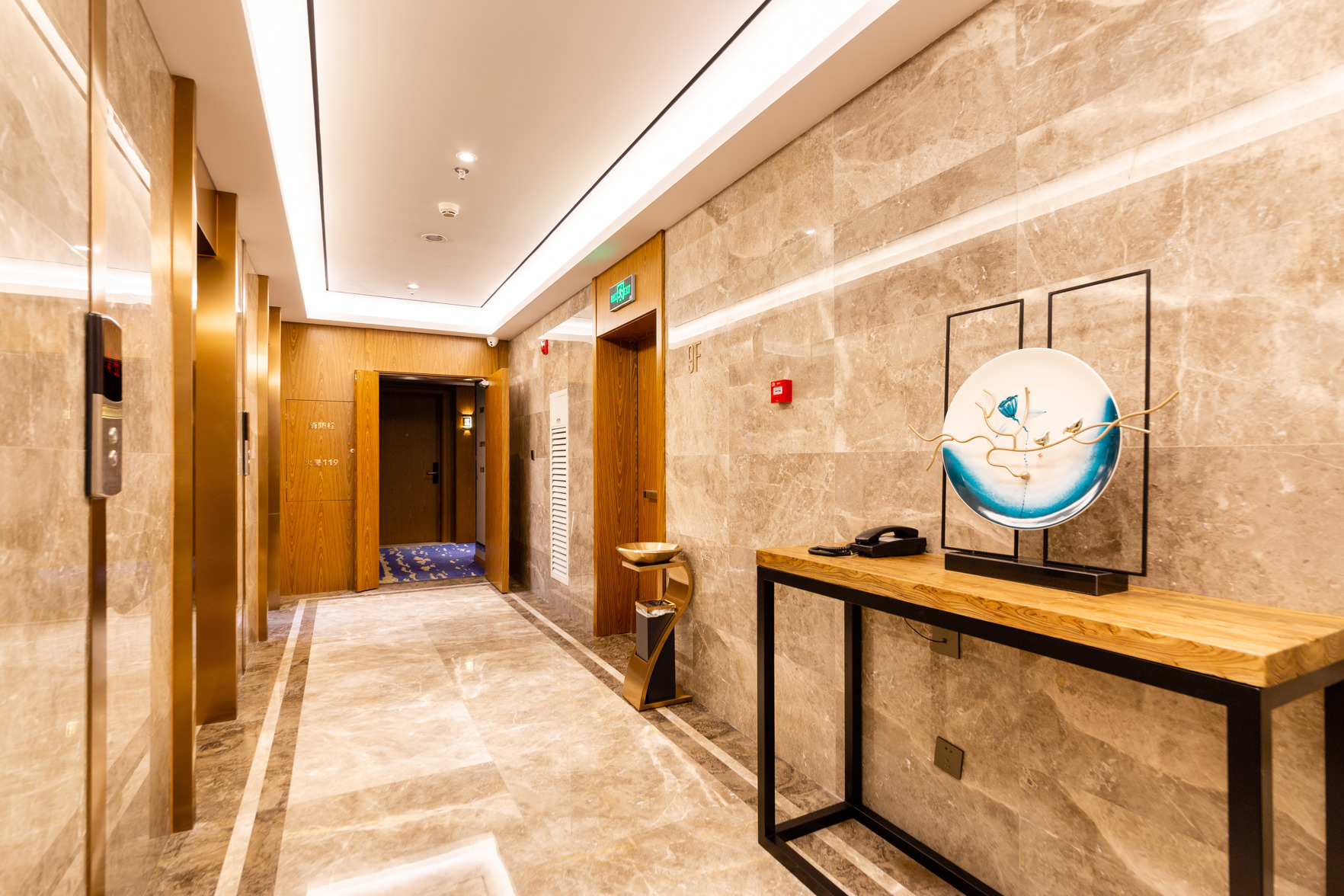 Yitel Collection (Shenyang Hunnan Olympic Sports Caixia Street Subway Station Branch ) 3*