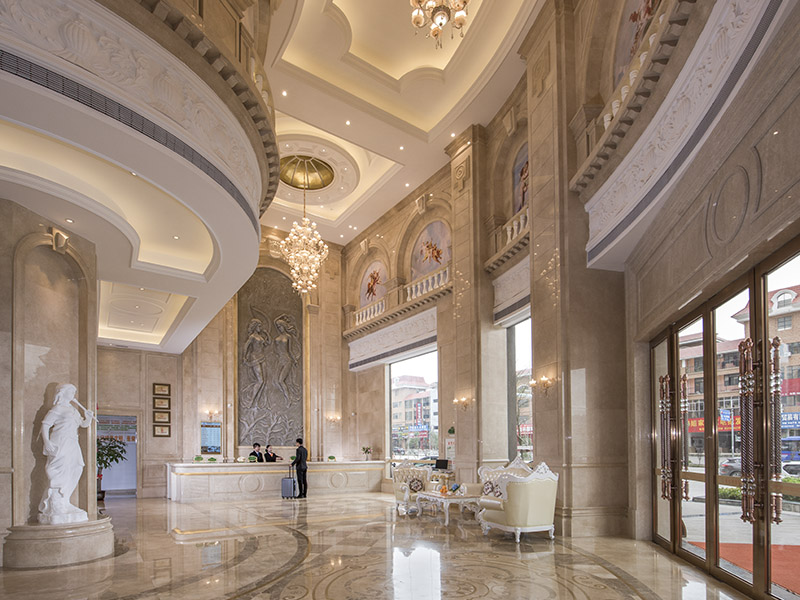 Vienna International Hotel (Fangchenggang Administrative Center High-speed Railway Station Branch) 3*
