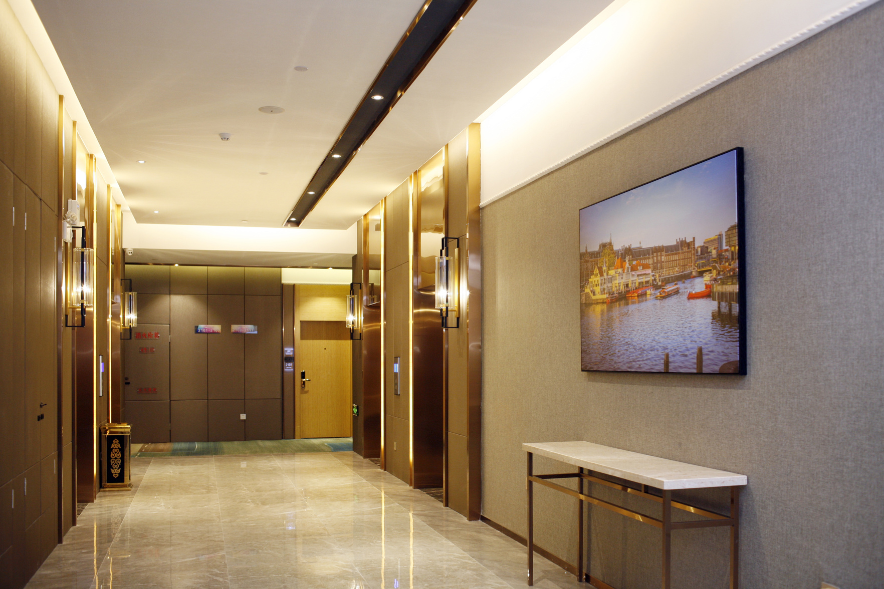 Manhattan Hotel (Guangxi University) 3*