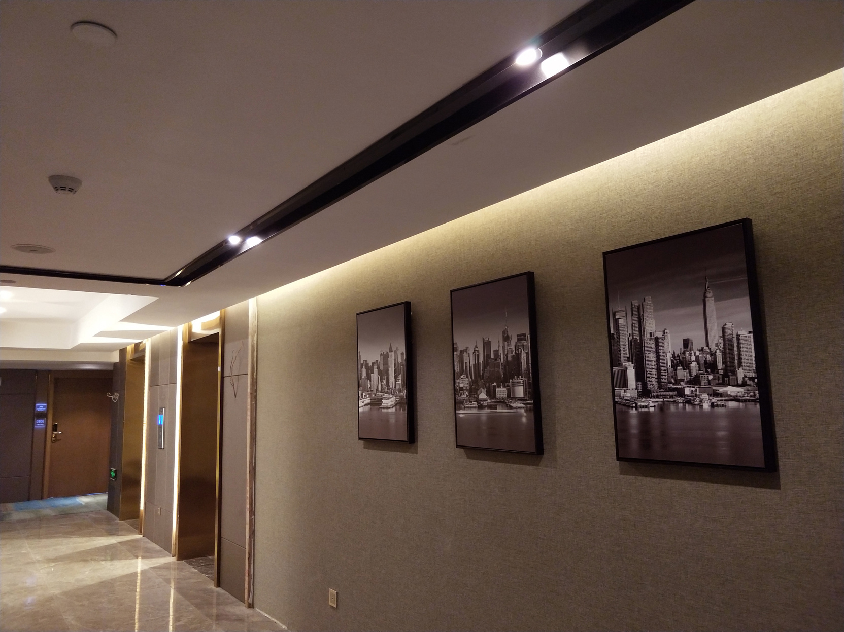 Manhattan Hotel (Guangxi University) 3*