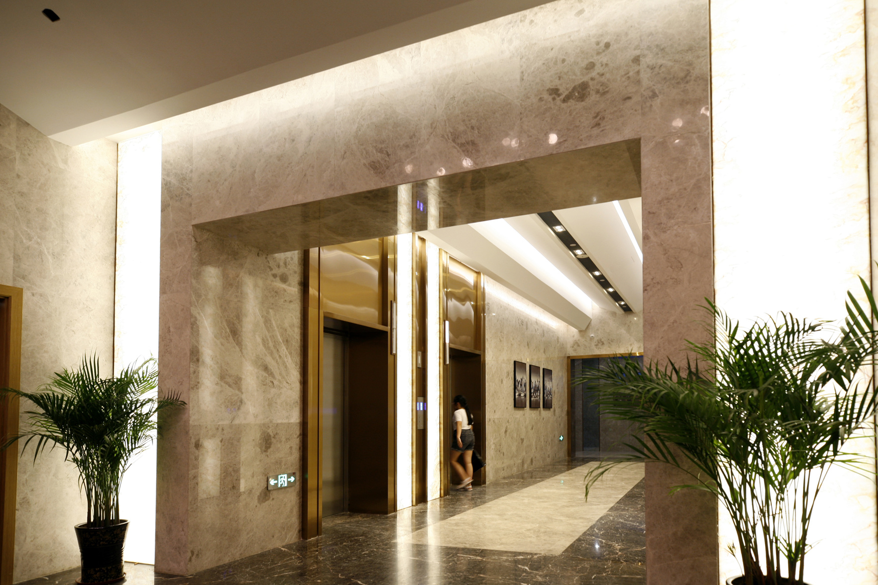 Manhattan Hotel (Guangxi University) 3*