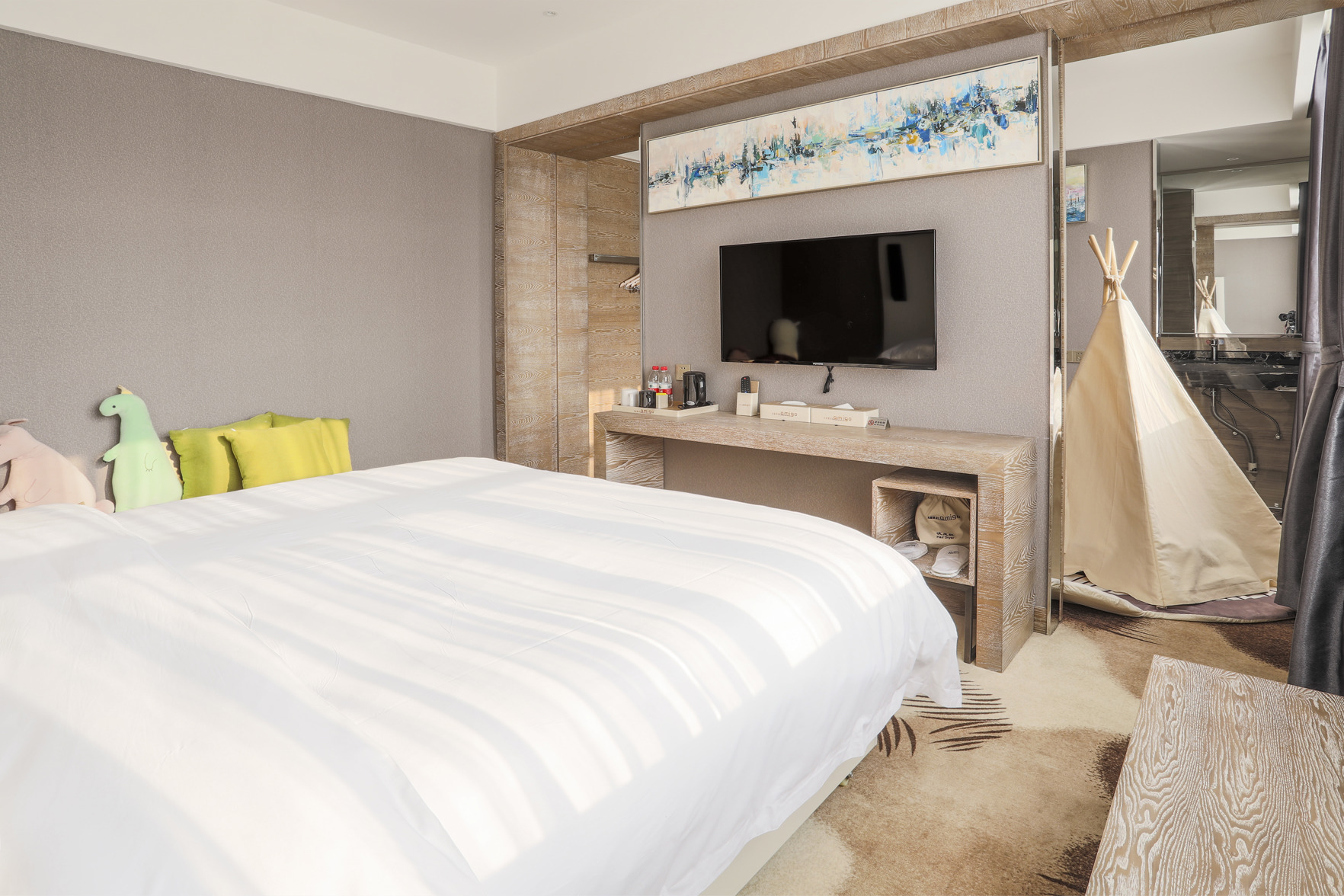 amigo Hotel (Guangming Jiangwei Metro, Shenzhen) 3*