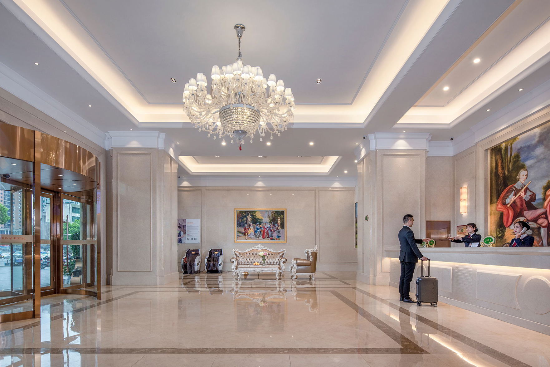 Vienna International Hotel (Huaihua City Center Branch) 3*