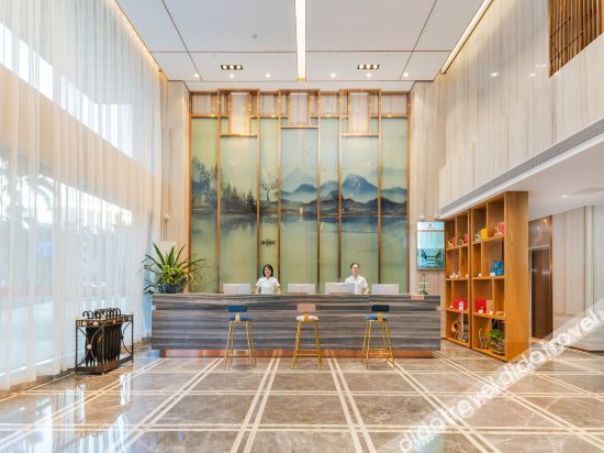 Huangguan Hotel 3*