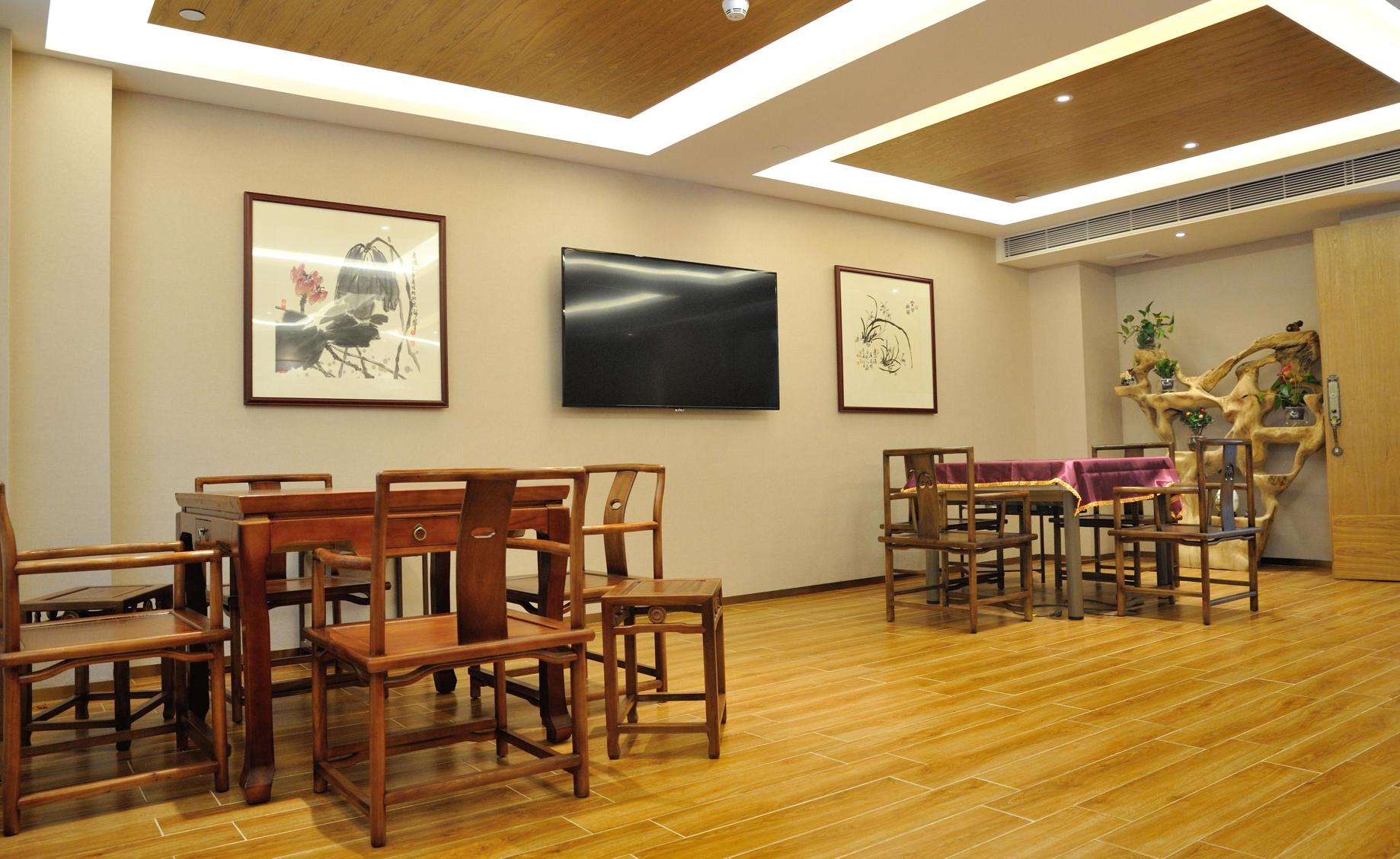 Huangguan Hotel 3*