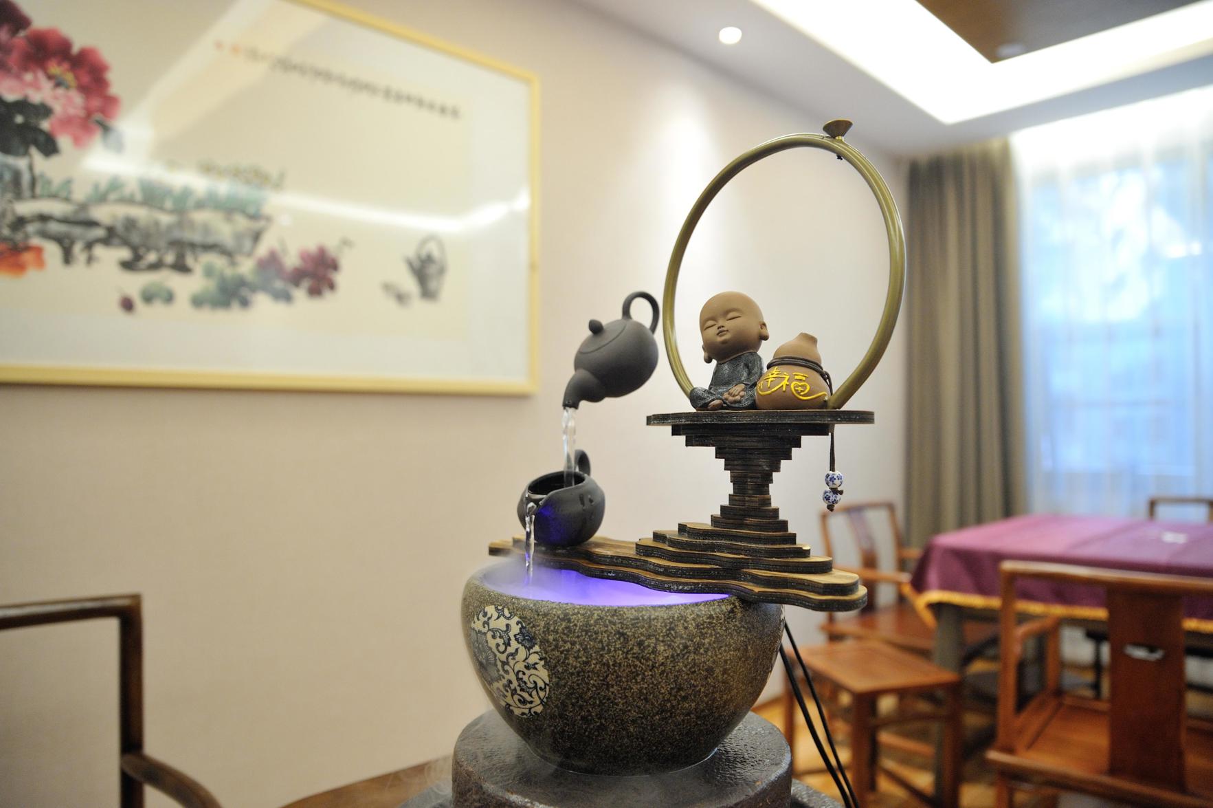 Huangguan Hotel 3*