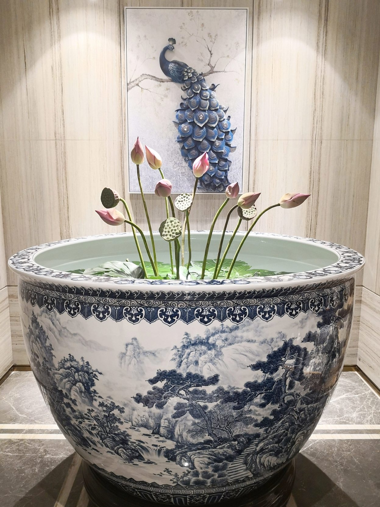 Huangguan Hotel 3*