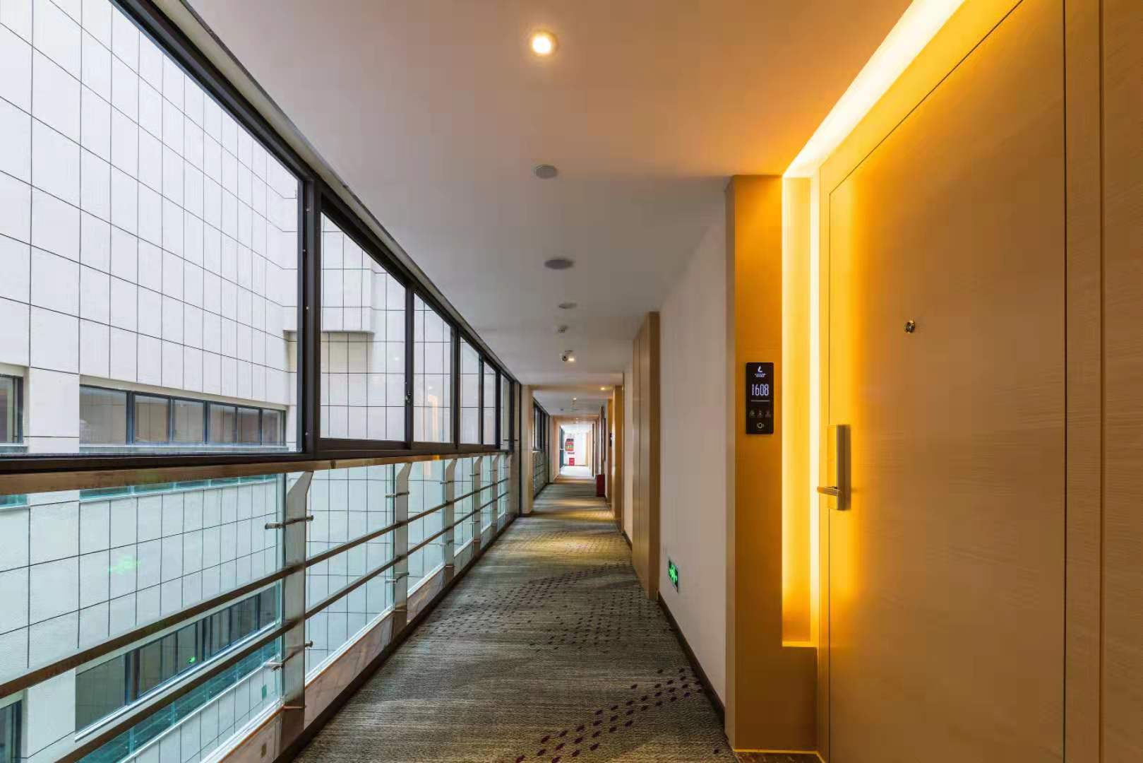 Lavande Hotel (Guiyang Exhibition Center Financial City) 3*