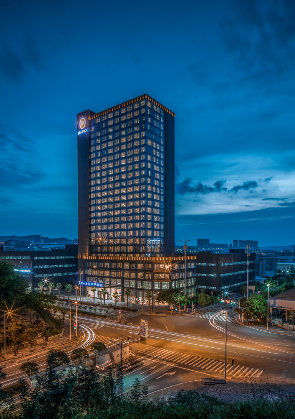 Aolan International Hotel 5*