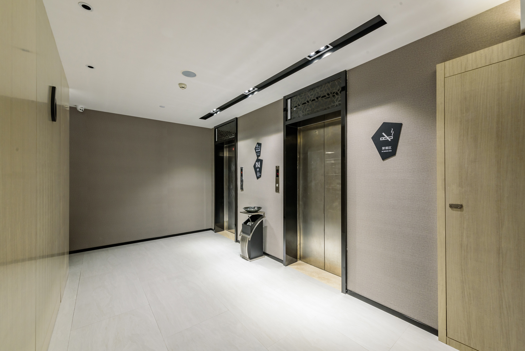 Echarm Hotel (Nanning Baisha Avenue Tingjiang Interchange Backgammon Store) 3*