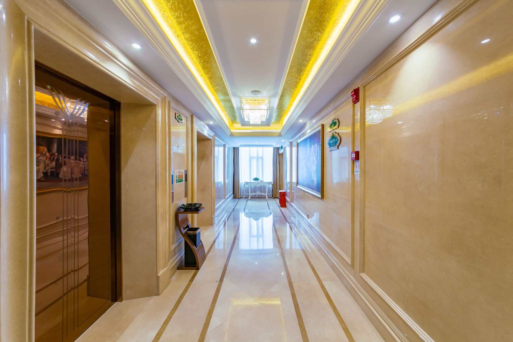 Vienna Hotel (Nanning Longteng Beida) 3*