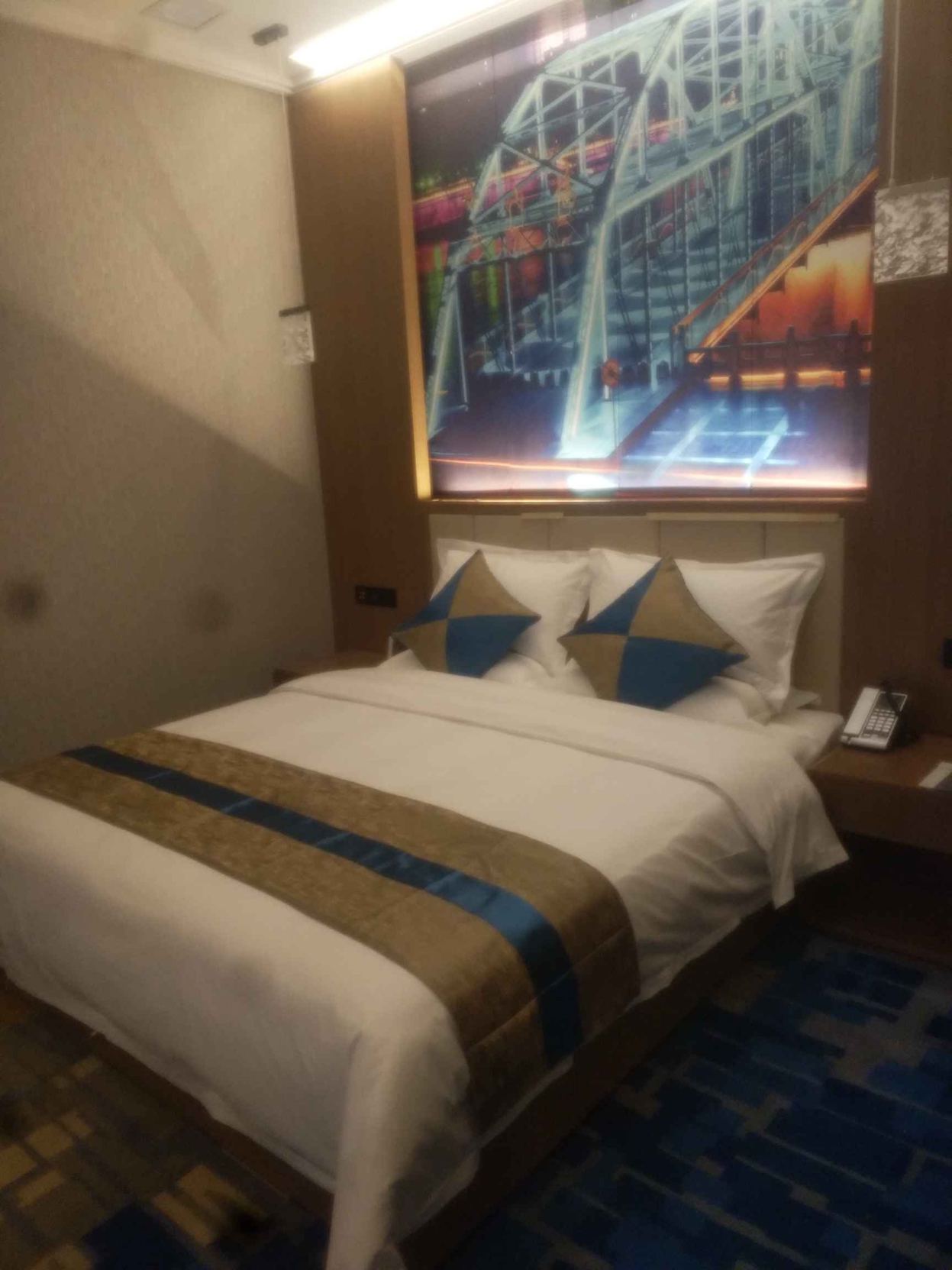 Junlan Suber Cloud Hotel (Lanzhou Railway Station Wuquan Square Branch) 3*