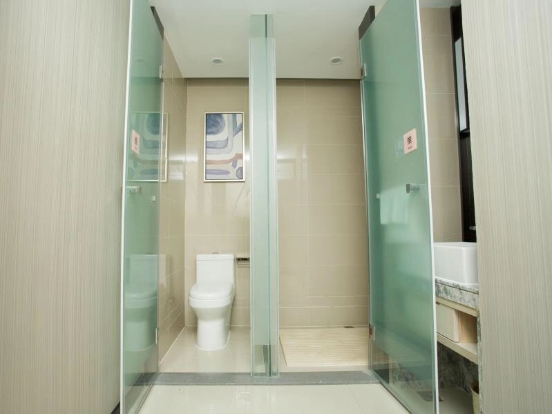Echarm Hotel (Changchun Jiutai District Government Railway Station) 3*