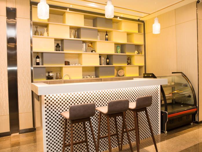 Echarm Hotel (Changchun Jiutai District Government Railway Station) 3*