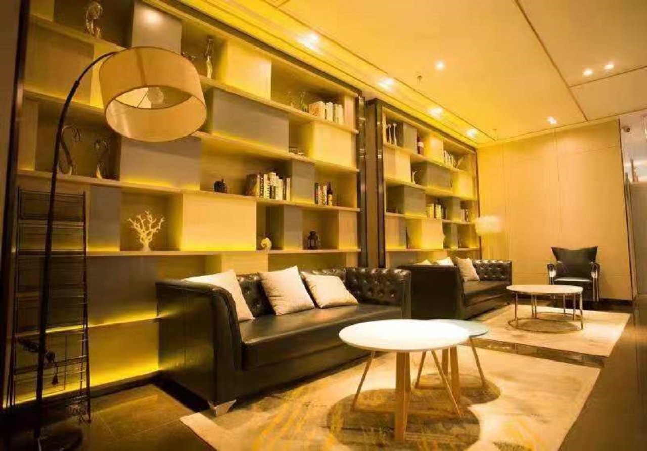 Echarm Hotel (Changchun Jiutai District Government Railway Station) 3*