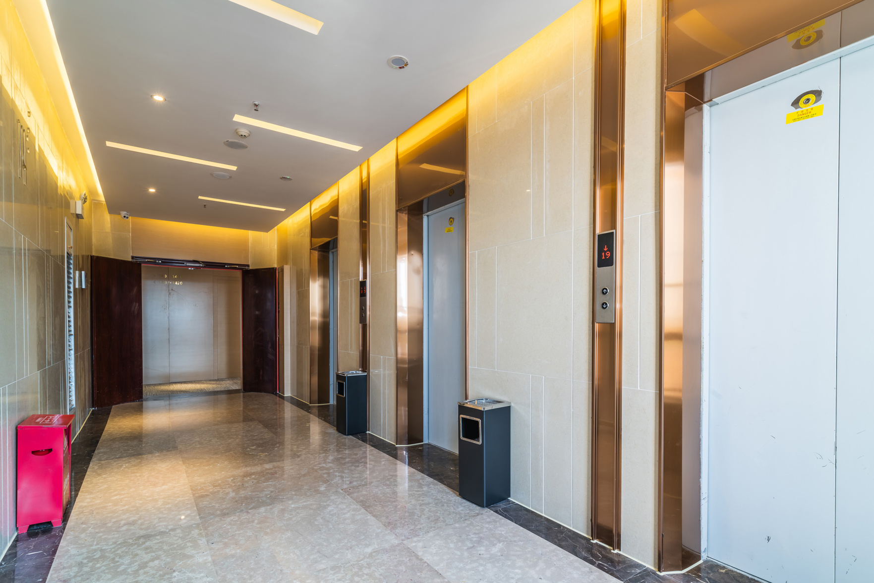 Guiyang Lufeng Hotel (Guiyang Huaxi Park University Town Branch) 3*