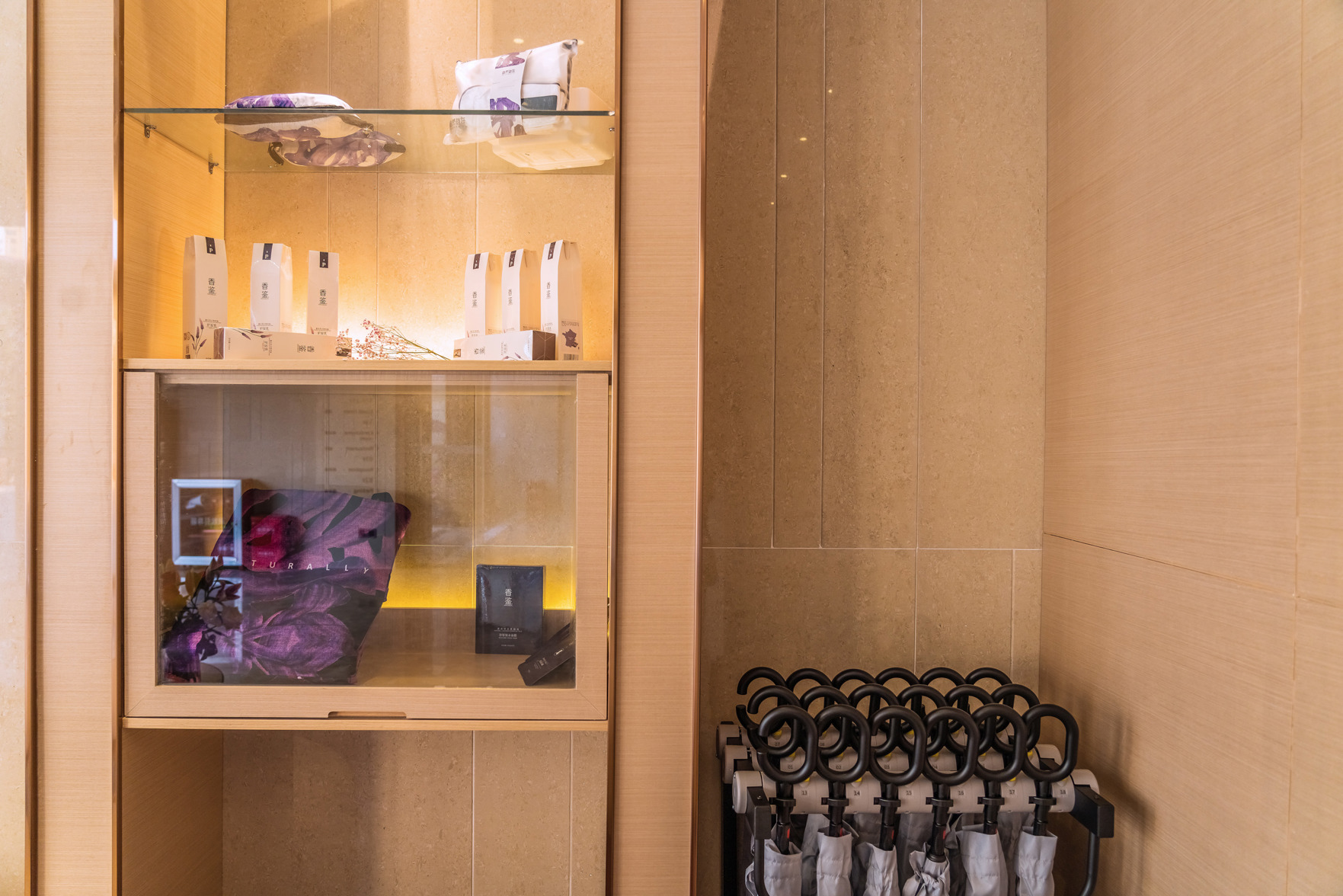 Guiyang Lufeng Hotel (Guiyang Huaxi Park University Town Branch) 3*