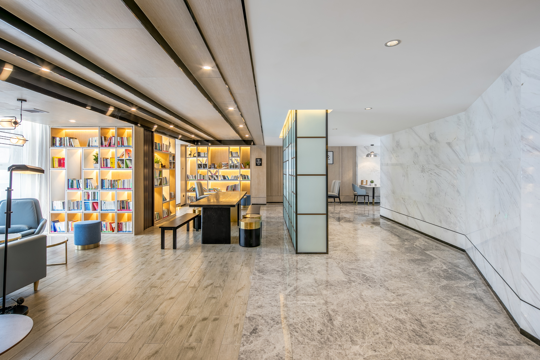 Atour Hotel 4*
