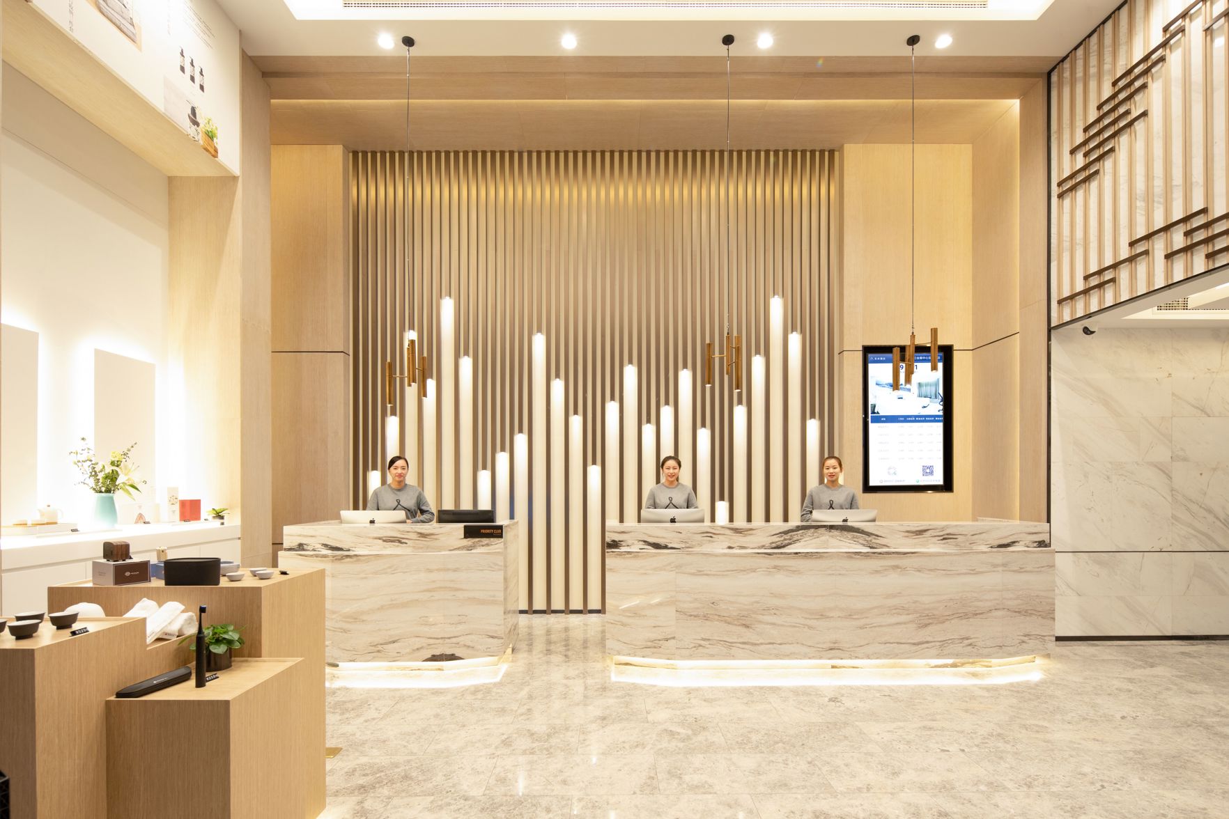 Atour Hotel 4*