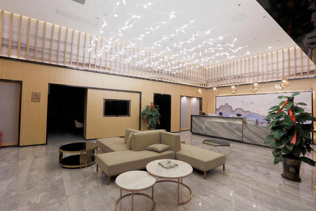 Fangchenggang Jingcheng Yijing Hotel 2*