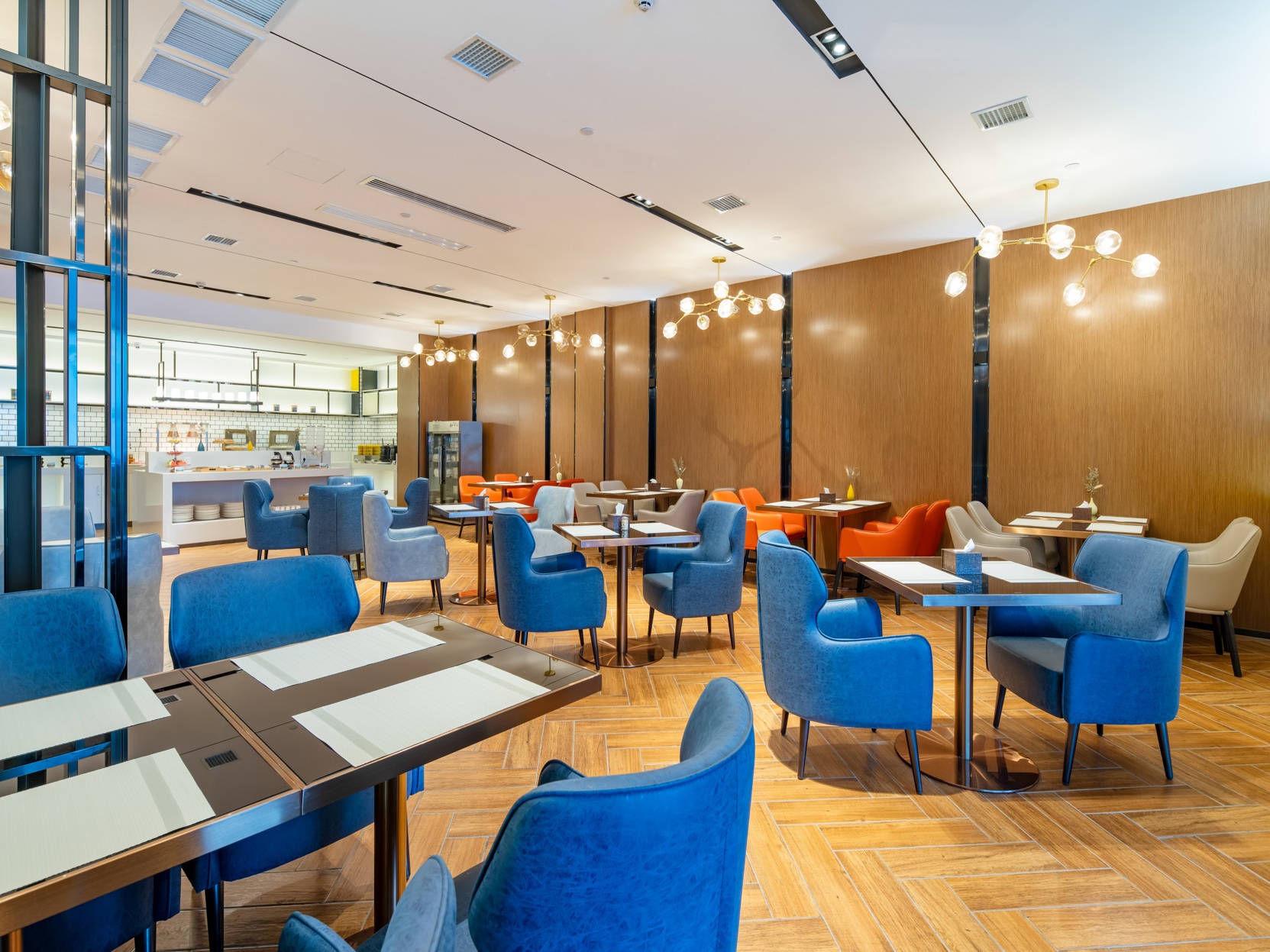 Echarm Hotel (Cangzhou Huabei Commercial Building Railway Station) 3*