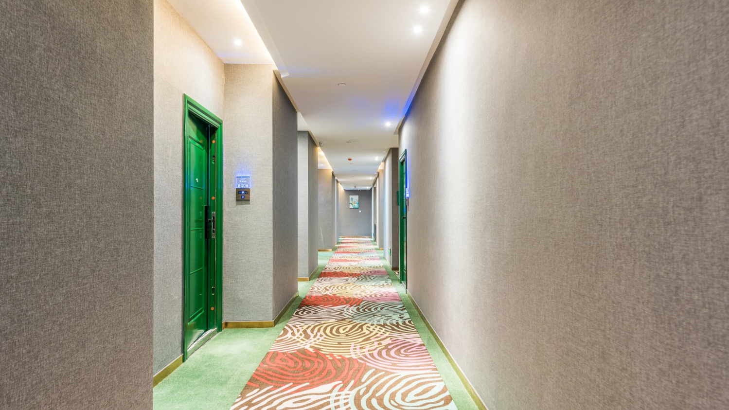 Denghou Hotel (Guiyang Fountain Metro Station) 2*