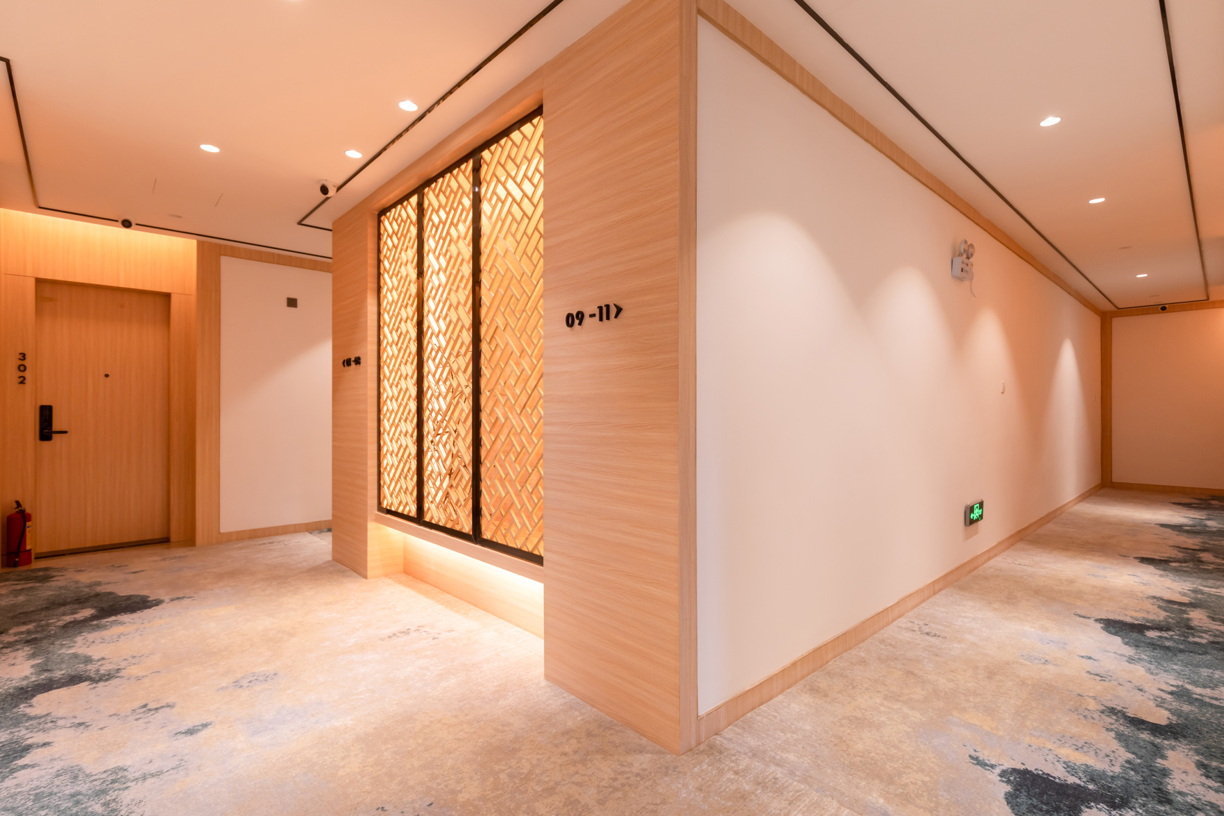 Anji Light Luxury Hotel 3*