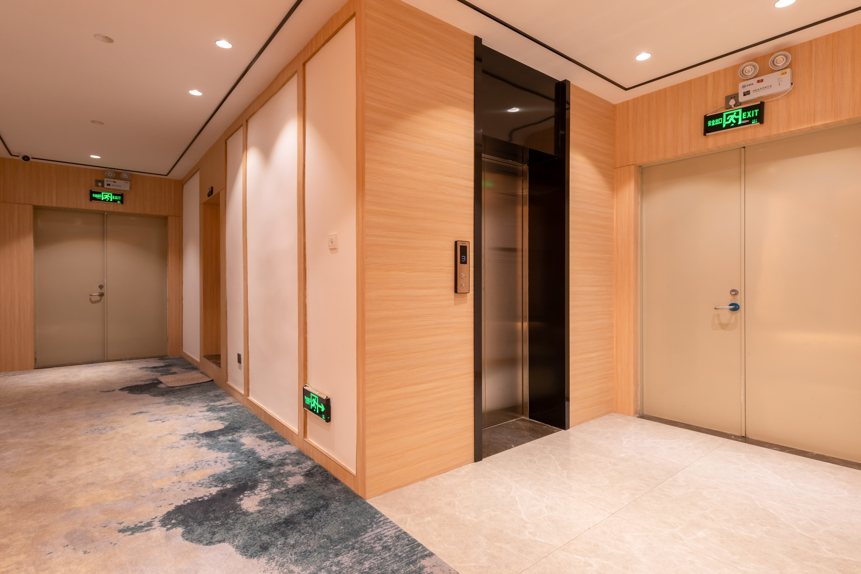 Anji Light Luxury Hotel 3*