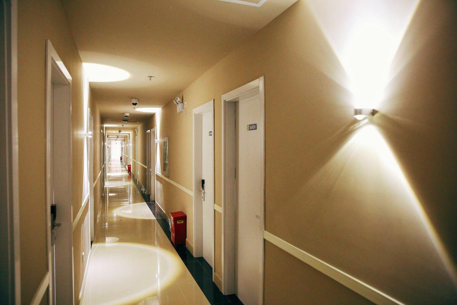 100 Inn Hotel (Shanghai Zhoupu Yigu) 2*