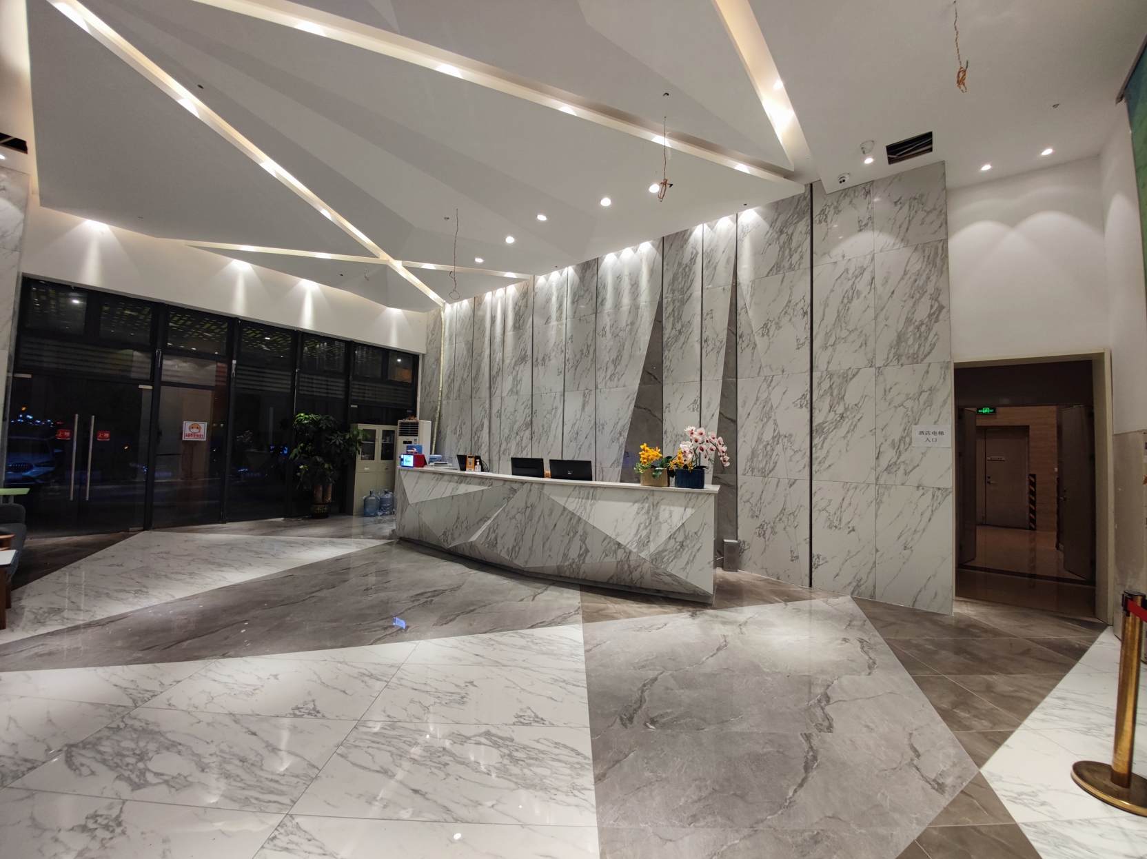 Boju Hotel (Foshan Huaxia Ceramic City) 2*